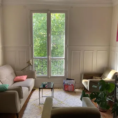 Beautiful Flat In Montmartre